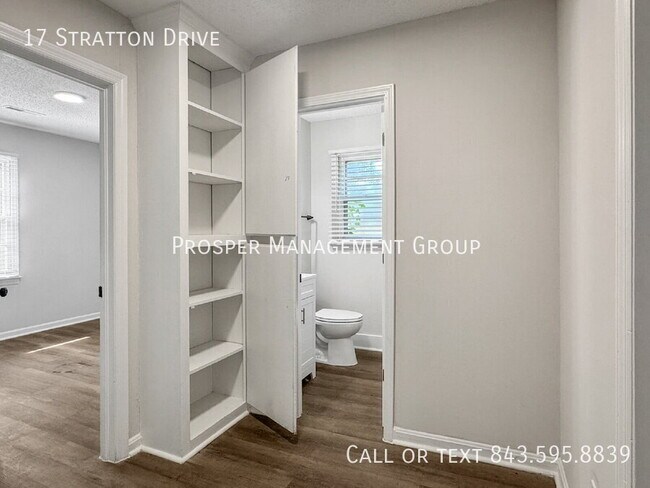 Building Photo - 17 Stratton Dr
