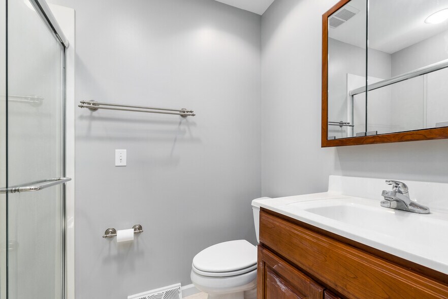 Primary Bath - 4397 Limerick Ln