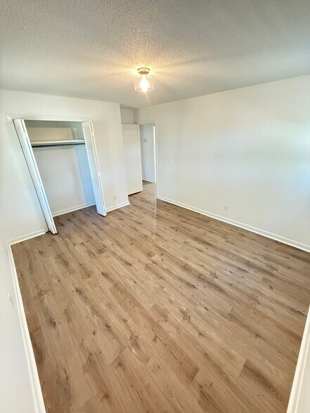 Building Photo - 214 Rosehill Dr