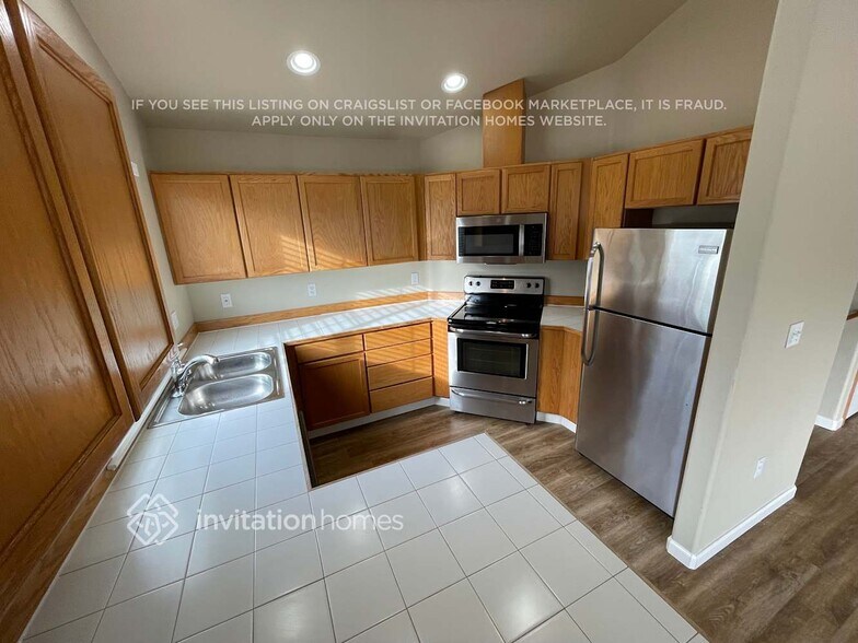 Building Photo - 1811 111th Dr SE