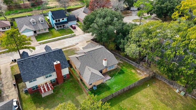 Building Photo - 18418 Arbormont Dr