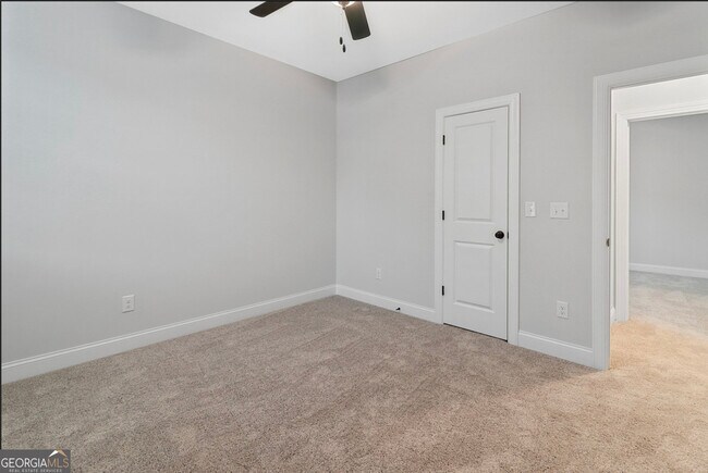 Building Photo - 127 Vivian Ln