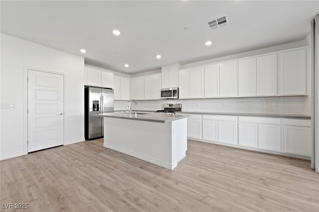 Building Photo - 3508 Luca Pt Ave