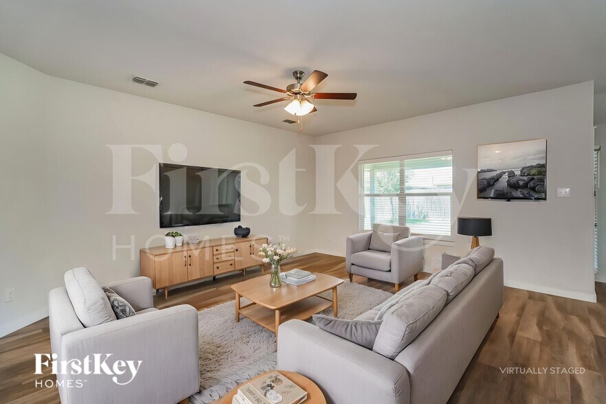 Building Photo - 9005 Dameron Dr