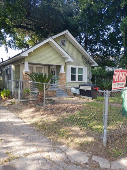 Building Photo - 4914 Milam St
