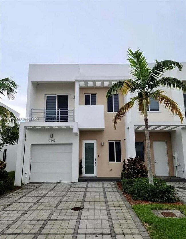 Building Photo - 7240 NW 103rd Path