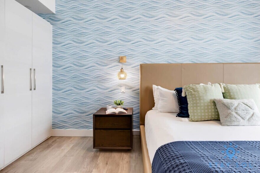 Building Photo - 777 N Ocean Dr