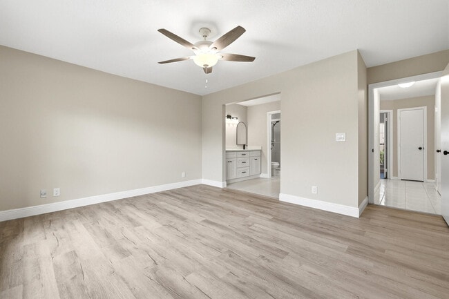 Building Photo - 3357 Jog Park Dr