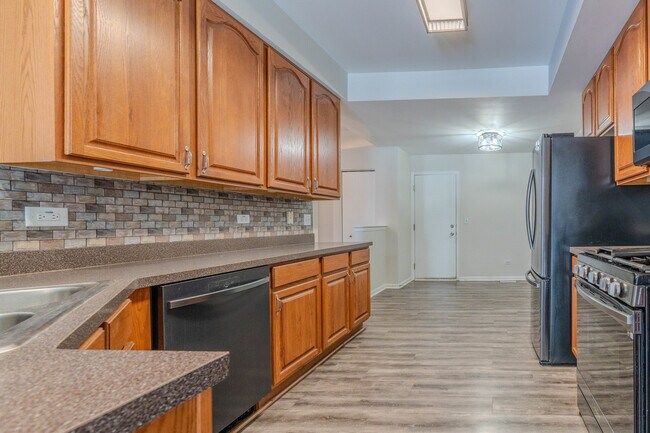 Building Photo - 1033 Key Largo Dr