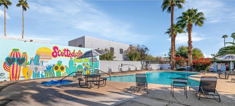 Building Photo - 8562 E Indian School Rd