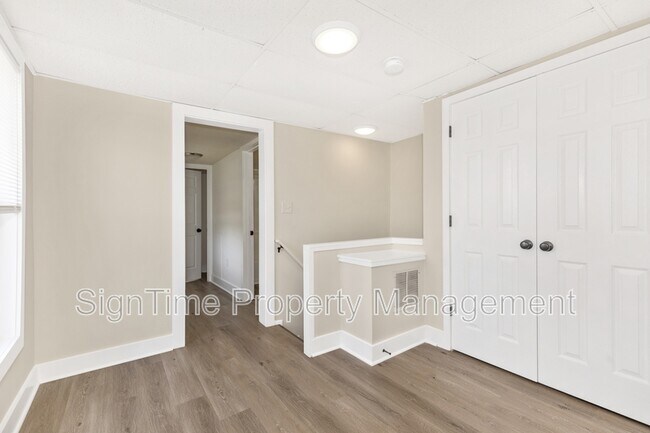 Building Photo - 152 E South St