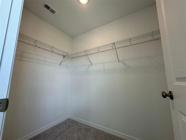 Building Photo - 15002 Windflower Aly