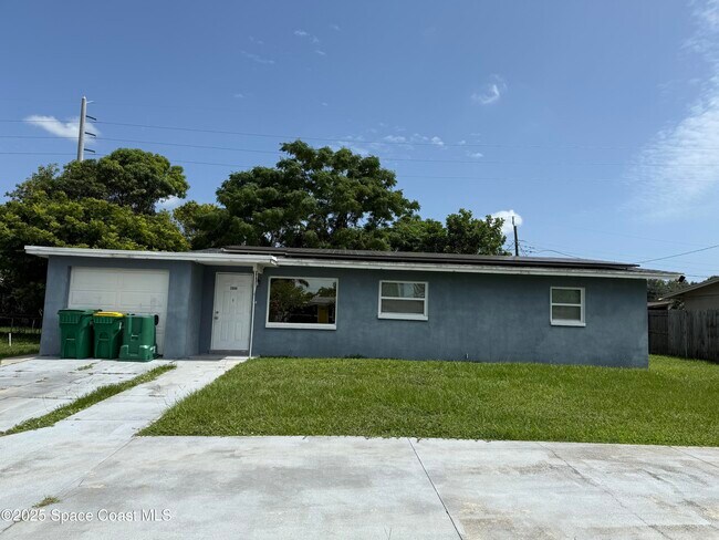 Primary Photo - 2806 Tropic Rd