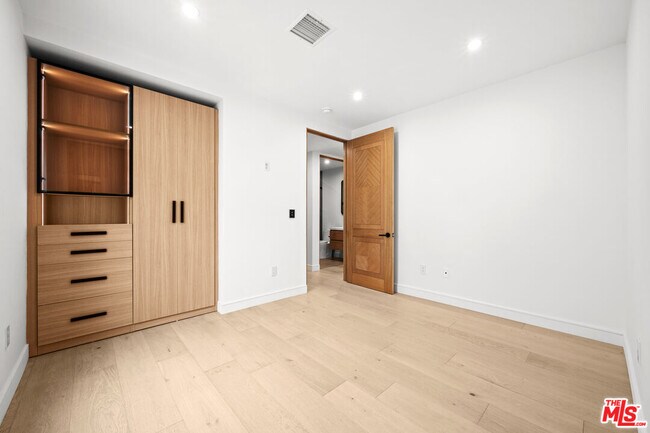 Building Photo - 8909 W 24th St