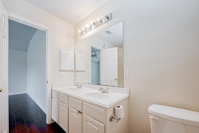 Building Photo - 7514 Trail Hollow