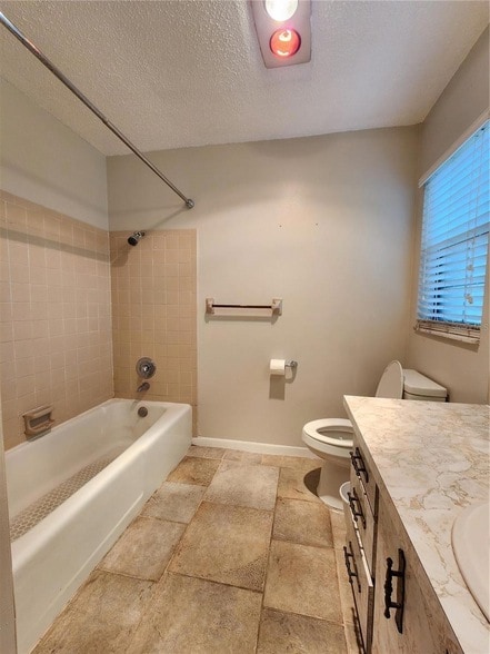 Building Photo - 30492 Park Ridge Dr