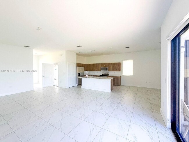 Building Photo - 5639 Argento Dr
