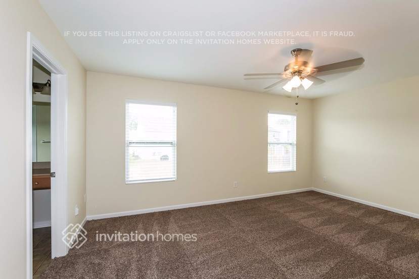 Building Photo - 10211 Daniel Dwayne Dr
