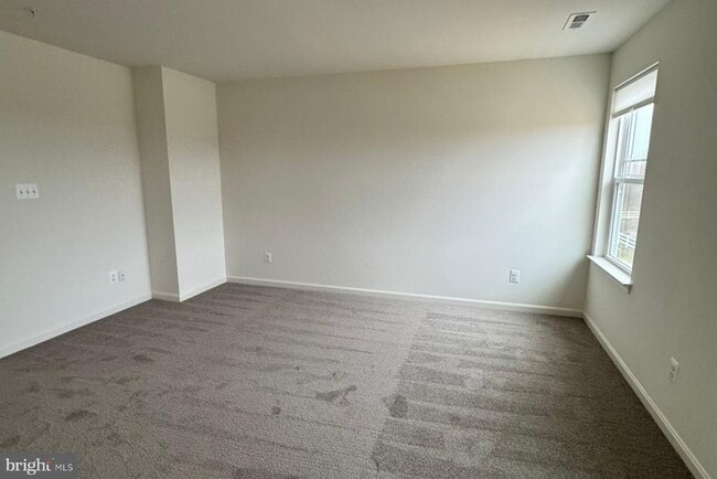 Building Photo - 2539 Westwind Blvd