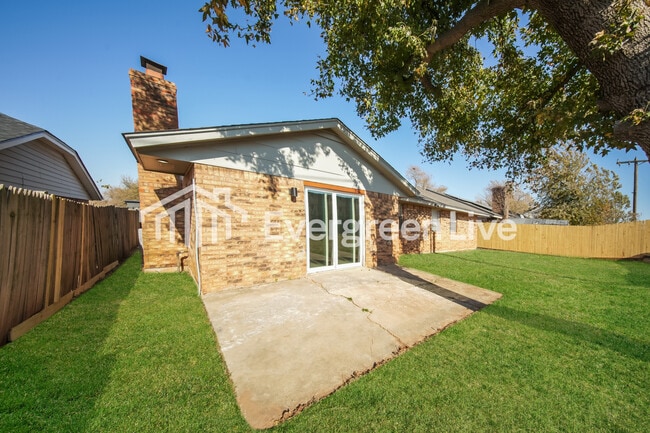 Building Photo - 8512 NW 86th St