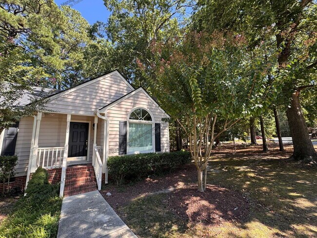 Building Photo - 100 Halsmer Ct