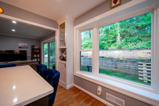 Building Photo - Extensively Renovated 4-Bedroom Home in Prime Location! Unbelievable custom kitchen.