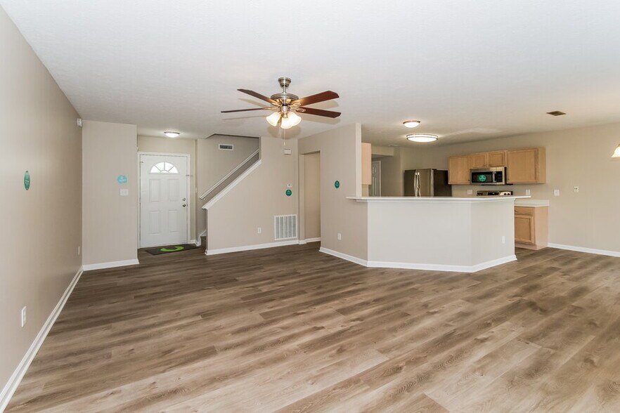 Building Photo - 7153 Wellwood Dr