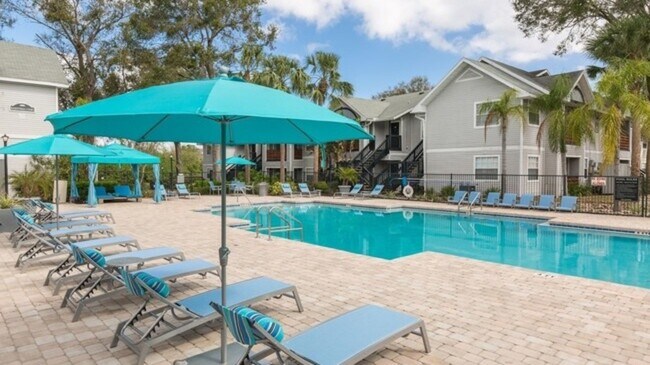 Building Photo - 1450 Sunshadow Dr