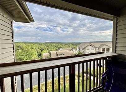 Building Photo - 3 bed, 3 full bath student housing availab...