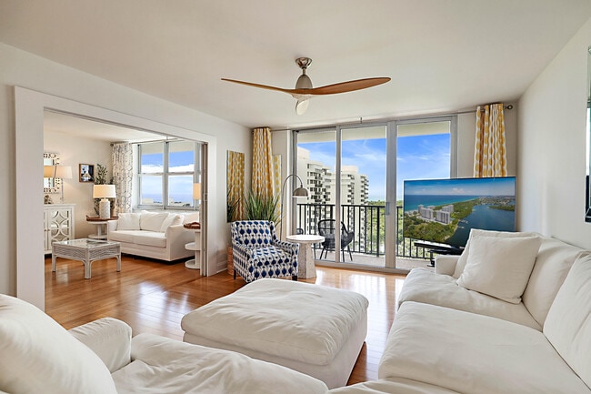 Building Photo - 2121 N Ocean Blvd