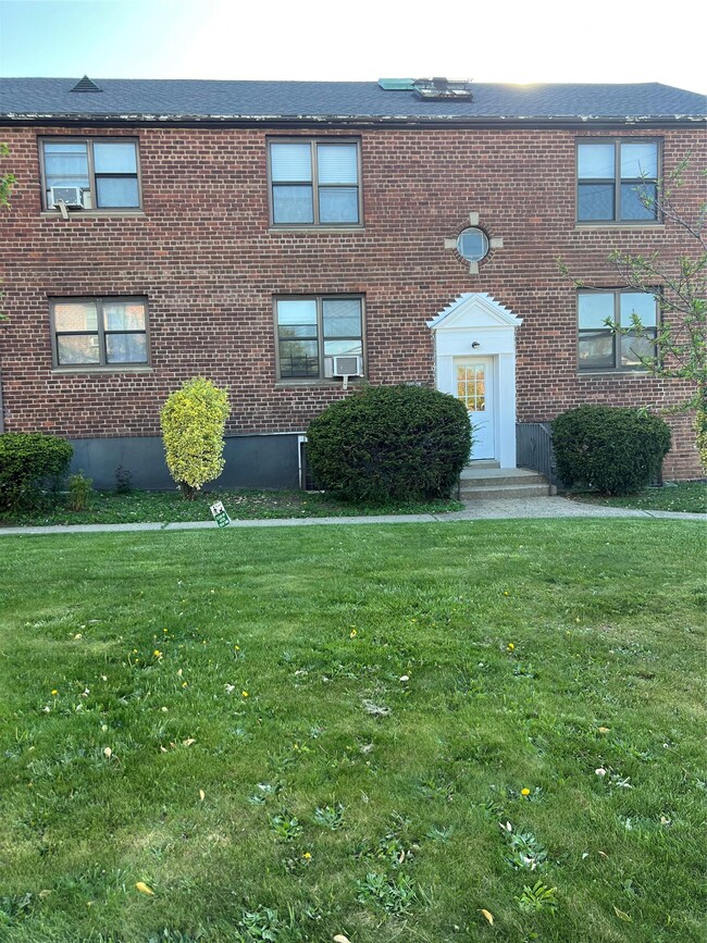 Primary Photo - 20202 Rocky Hill Rd