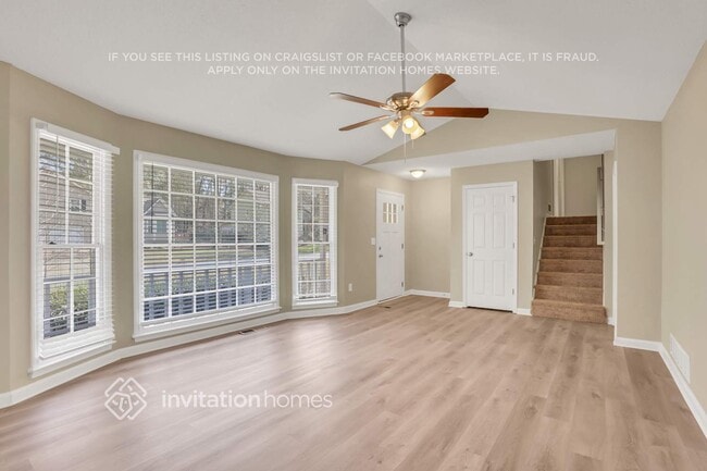 Building Photo - 3000 Springview Pl