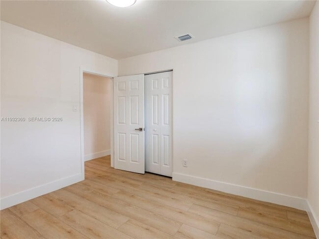 Building Photo - 254 SW 4th St