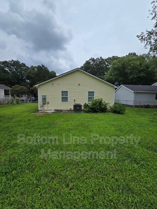Building Photo - 5326 Eaton Cir
