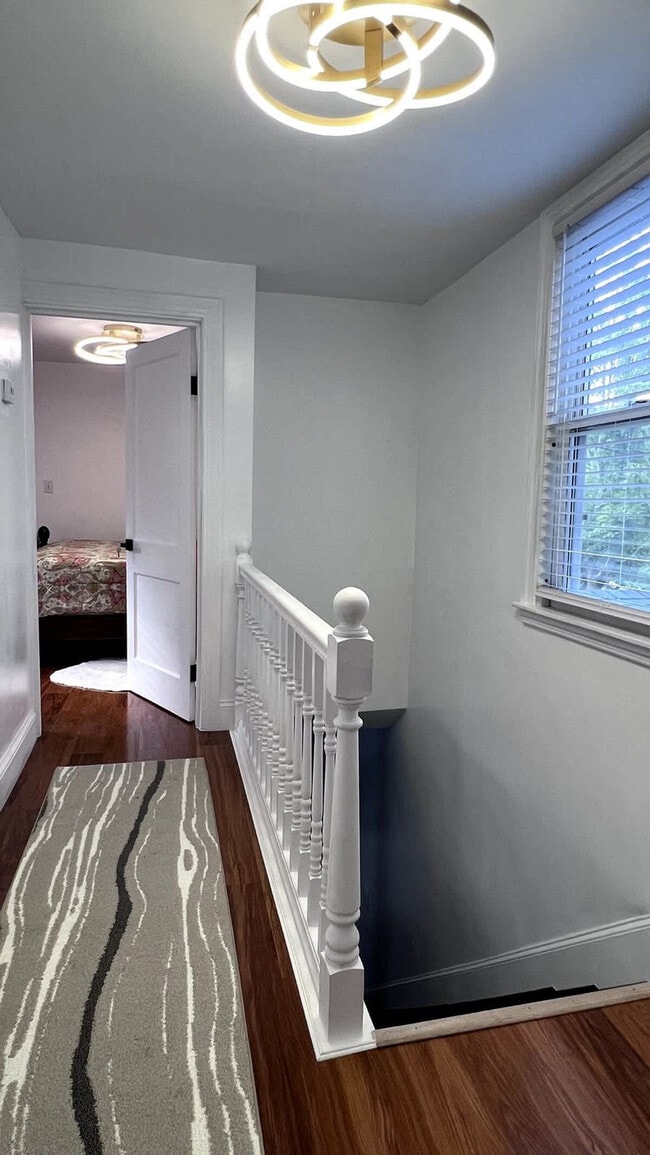 Building Photo - 21 Bullocks Point Ave