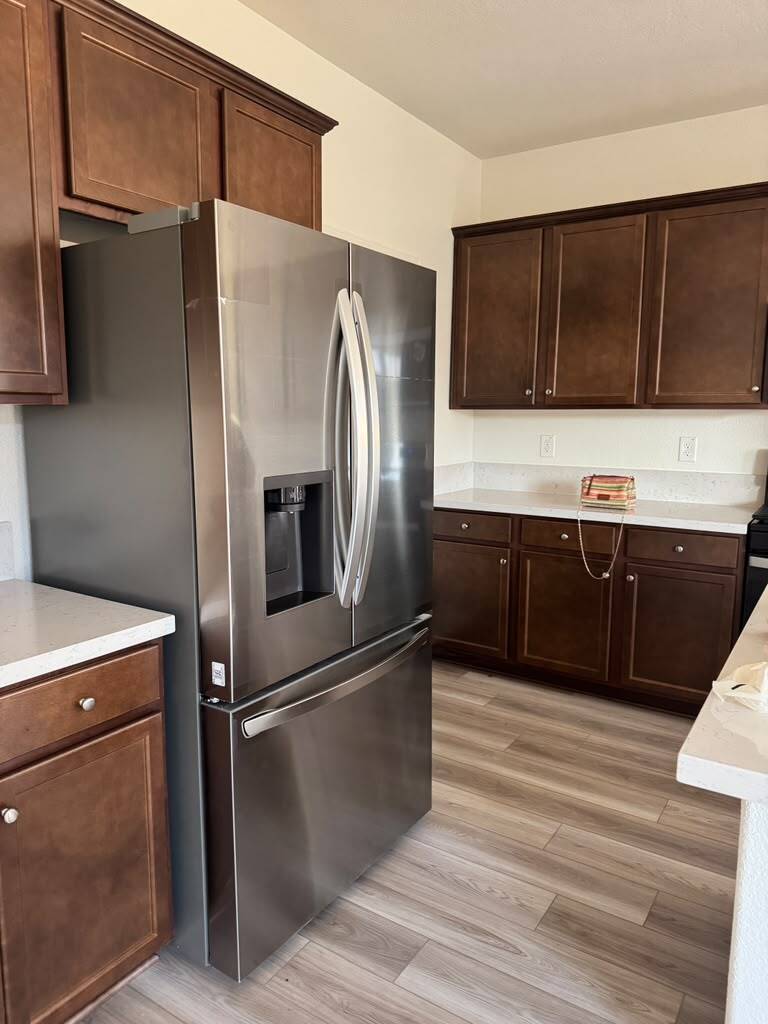 Building Photo - 434 Miramar Dr