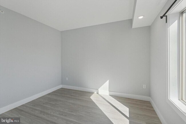 Building Photo - 2401 N 2nd St