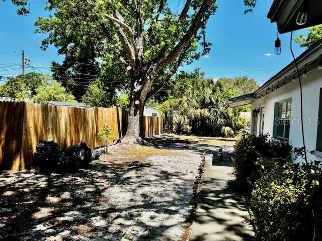 Building Photo - 3073 Pine Tree Ave