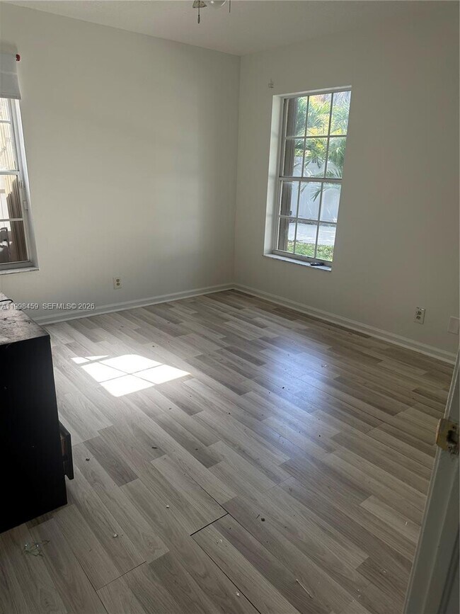 Building Photo - 1139 Freshwater Lakes Dr