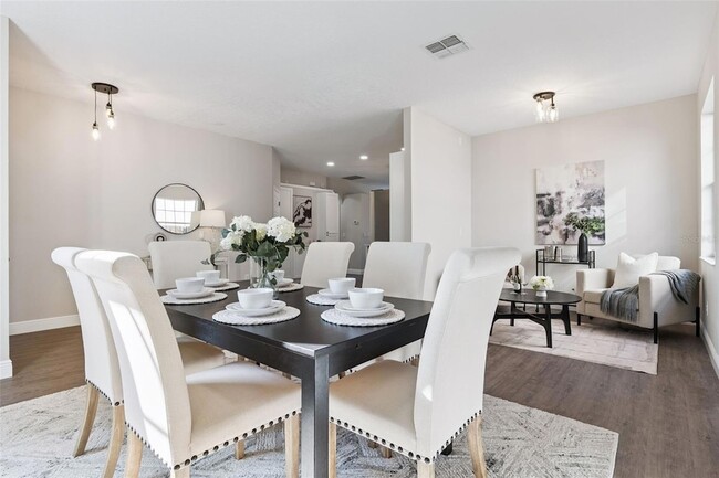 Building Photo - 1209 Cathcart Cir