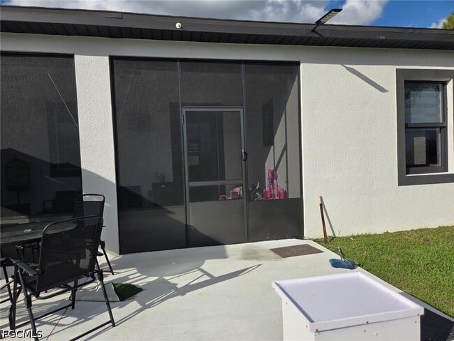 Building Photo - 8049 Memory Cir