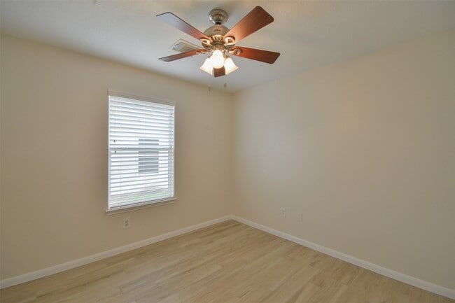Building Photo - 23307 Leafstone Ln