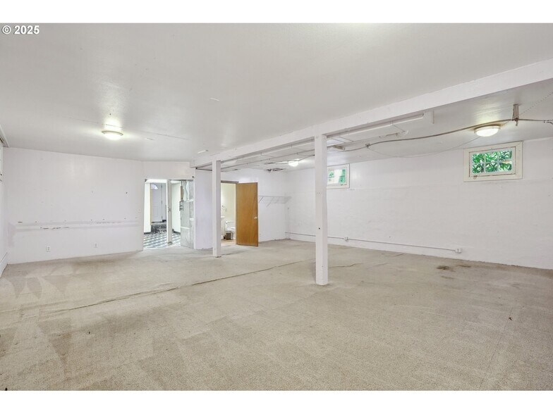 1st Floor Studio/rec room - 8921 SE Washington St