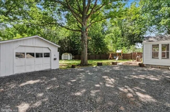 Building Photo - 506 Hogestown Rd