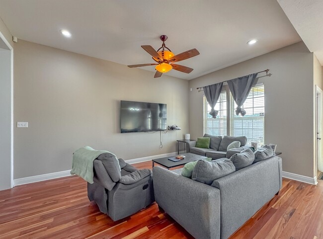 Building Photo - 6303 Rivers Landing Ct