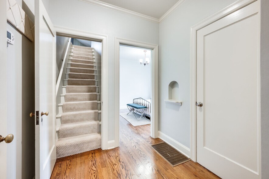 downstairs hallway - 4206 Farrar Ave