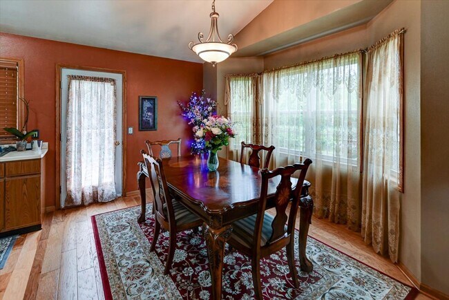 Building Photo - 1214 Carpenter St