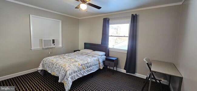 Building Photo - 2645 Valley Ave