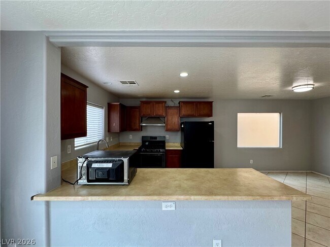 Building Photo - 9116 Westchester Hill Ave