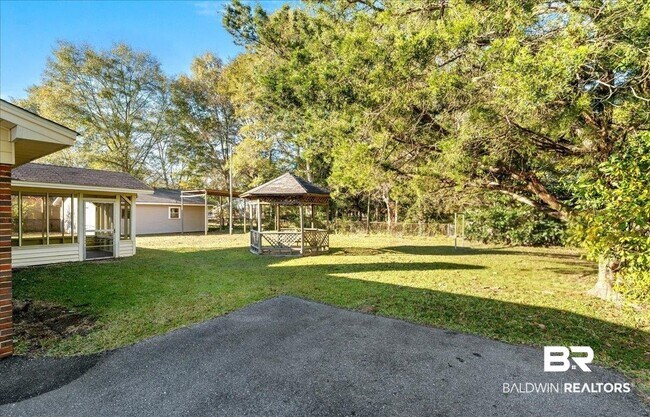 Building Photo - 101 Stover Dr